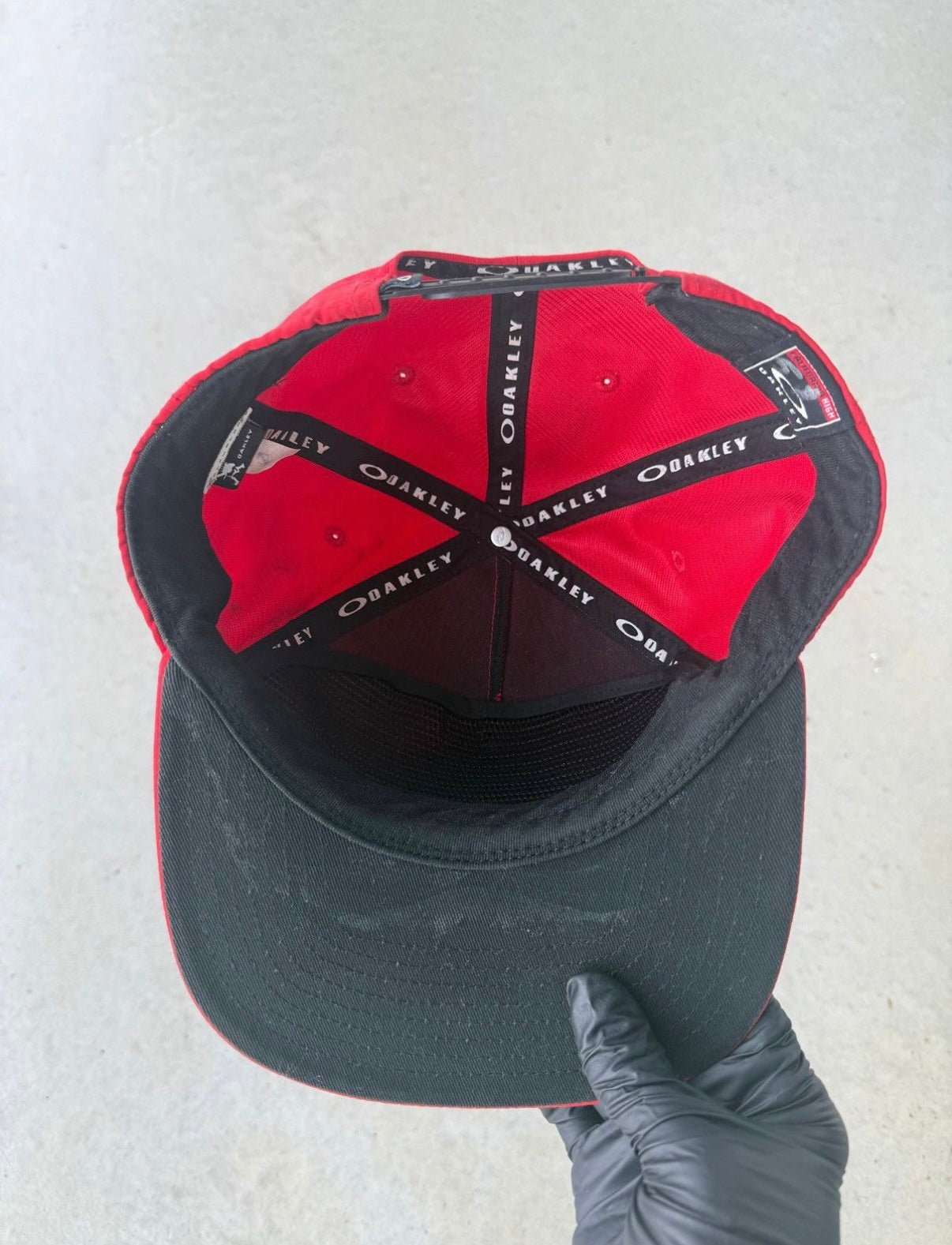 00’s Oakley Snapback Hat