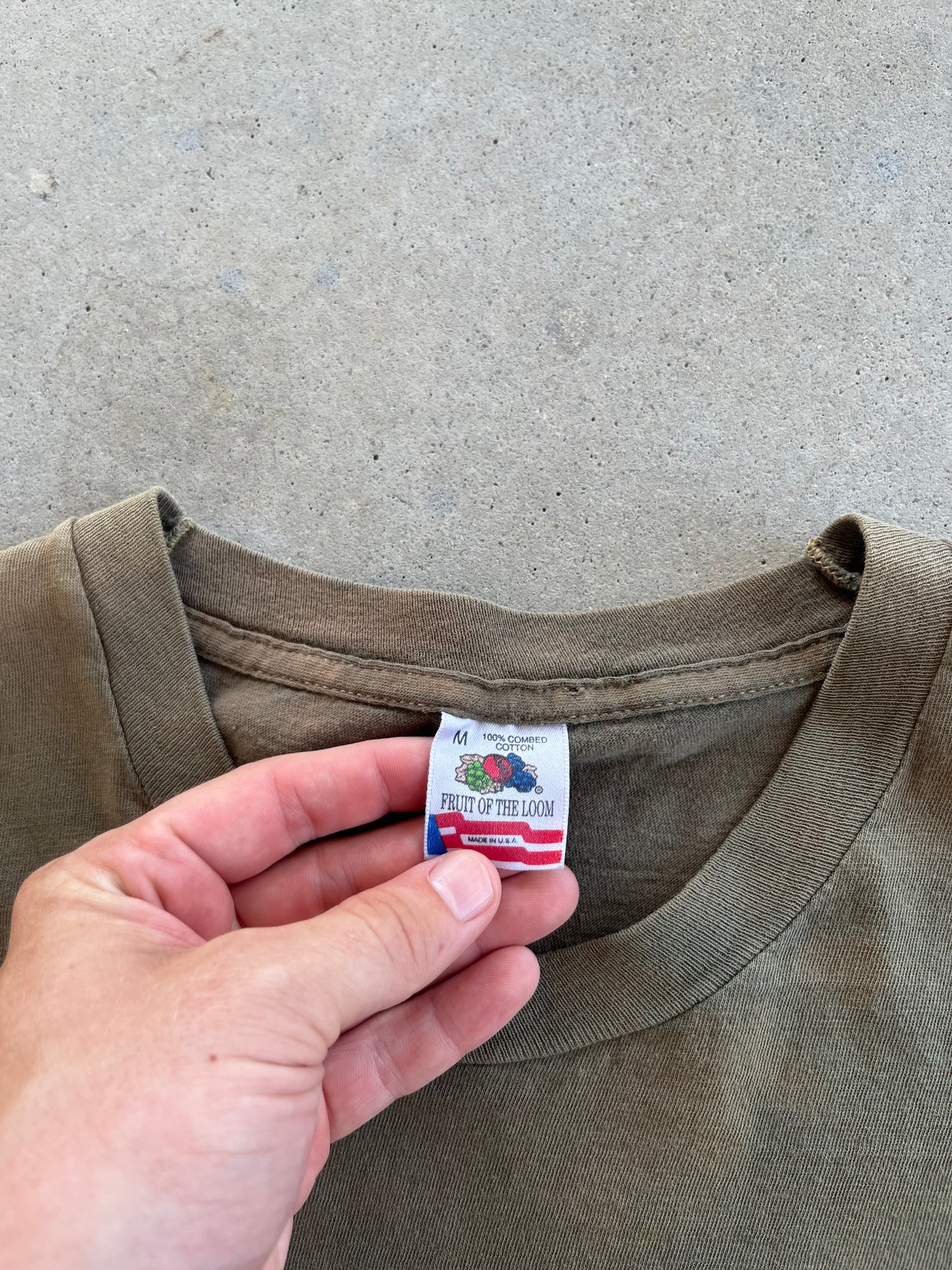 90’s Faded Green Fruit of The Loom Blank T-Shirt [M]