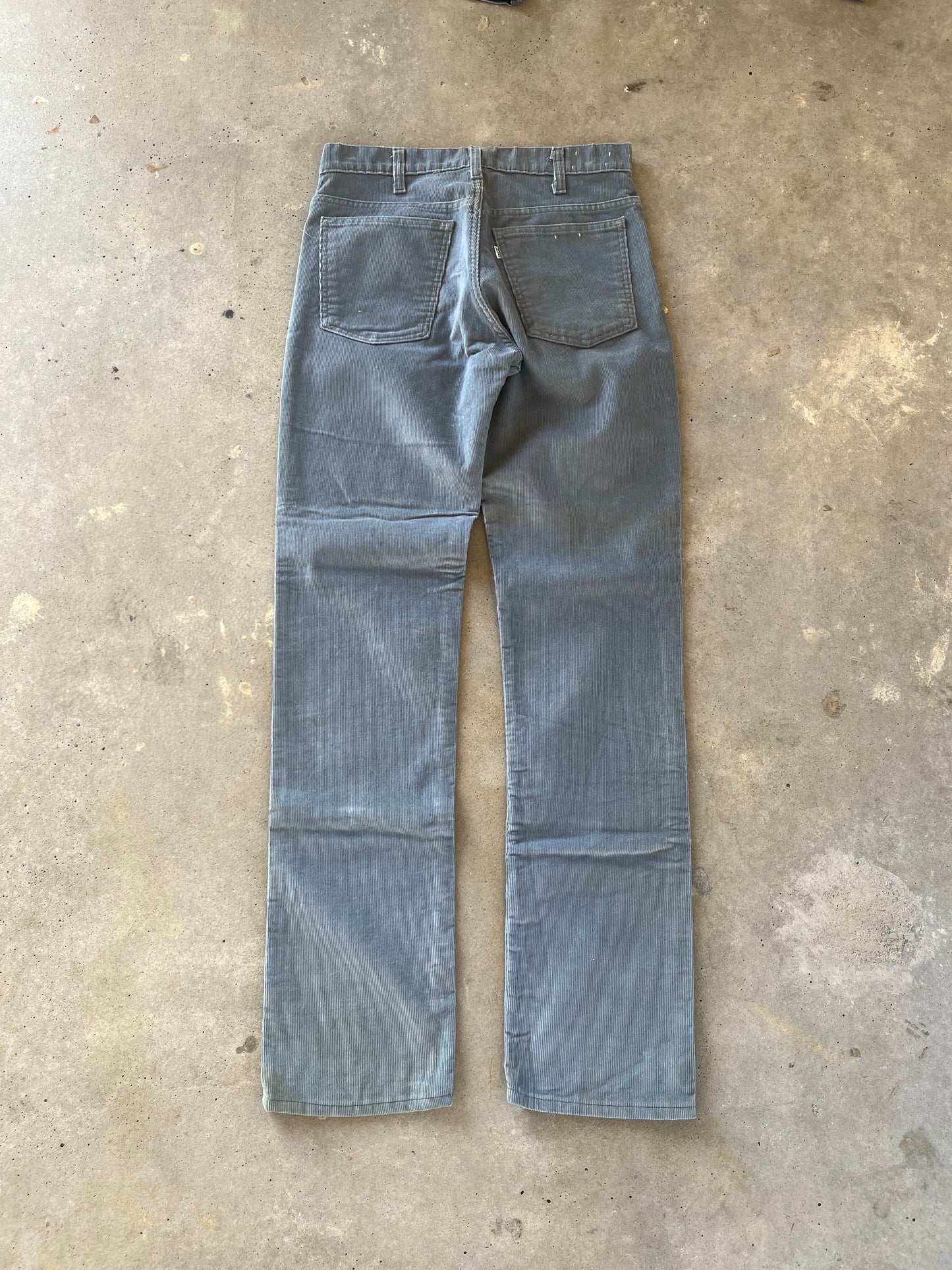 80’s Grey Levi’s Corduroy Pants [30x33]