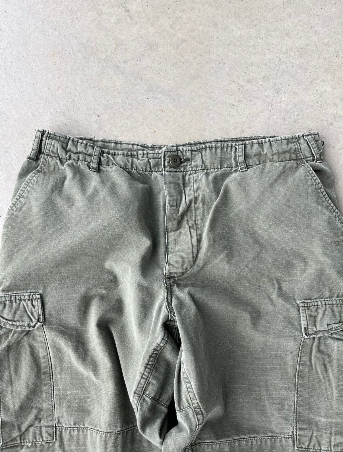 90’s Army Green Multi Pocket Military Pants [34x28]