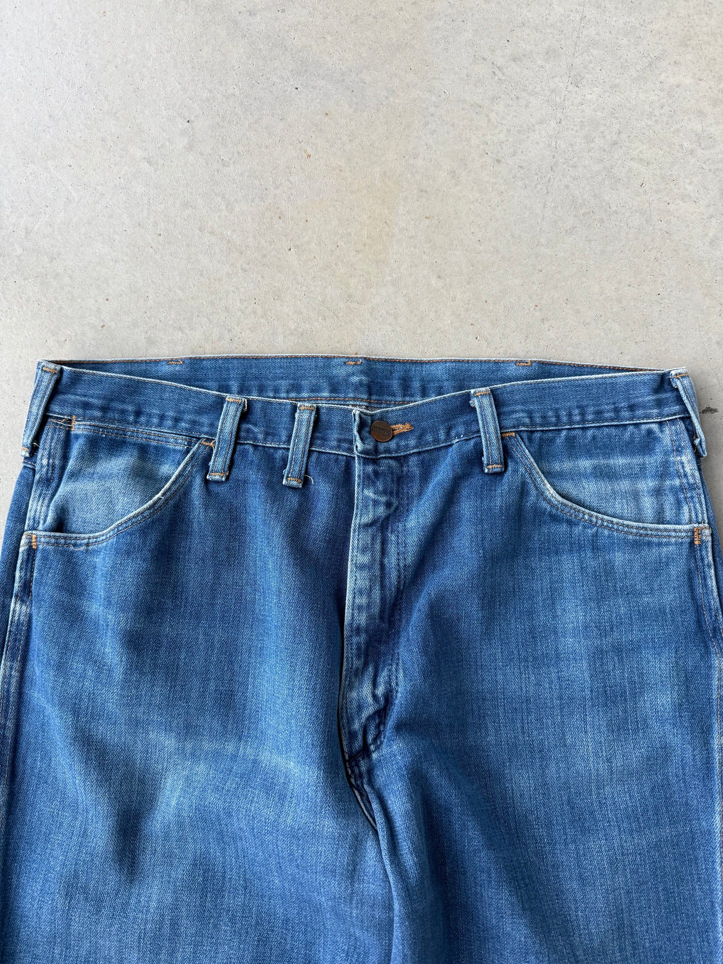 90’s Wrangler Flared Denim Blue Jeans [37x30]