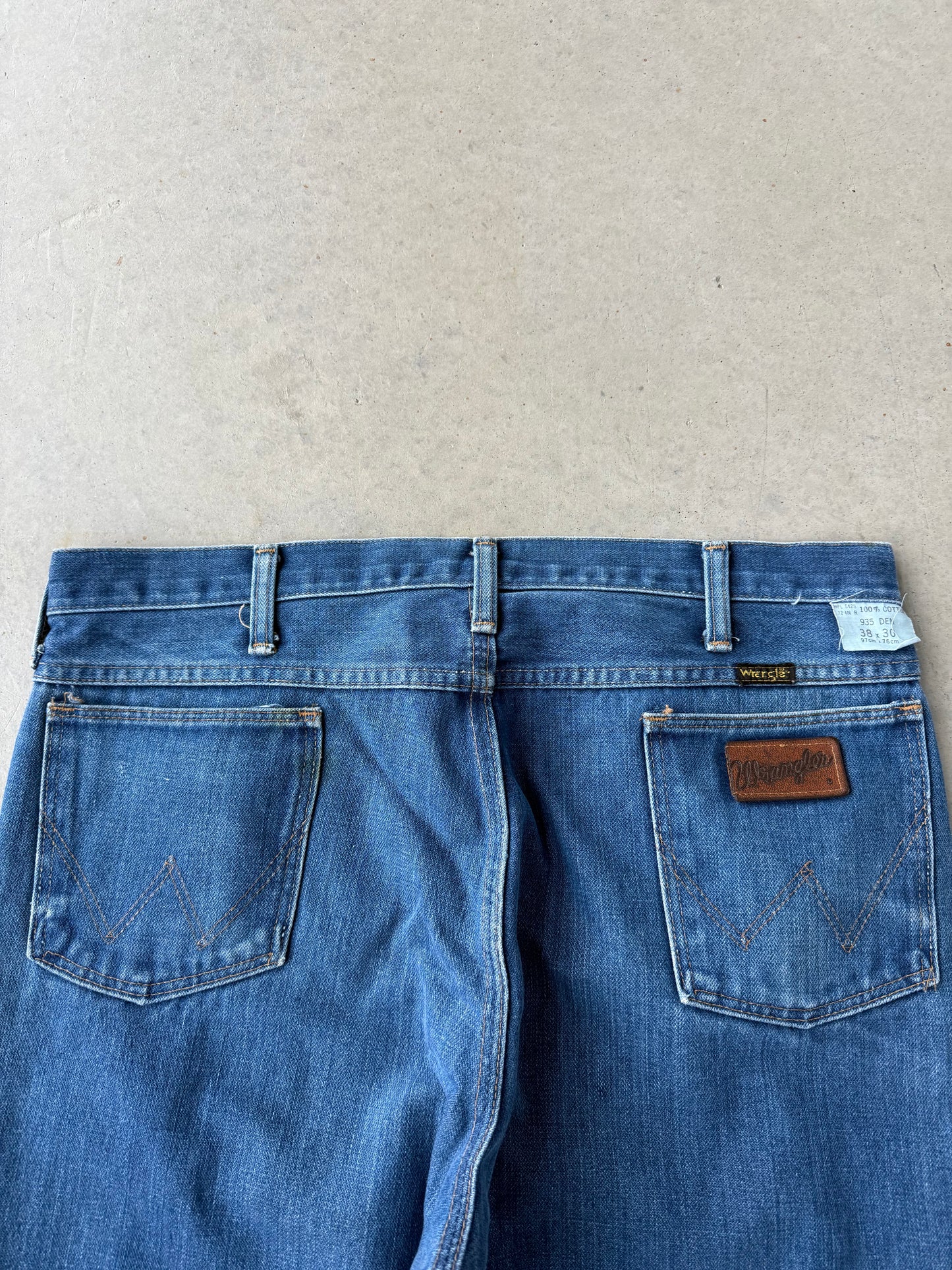 90’s Wrangler Flared Denim Blue Jeans [37x30]