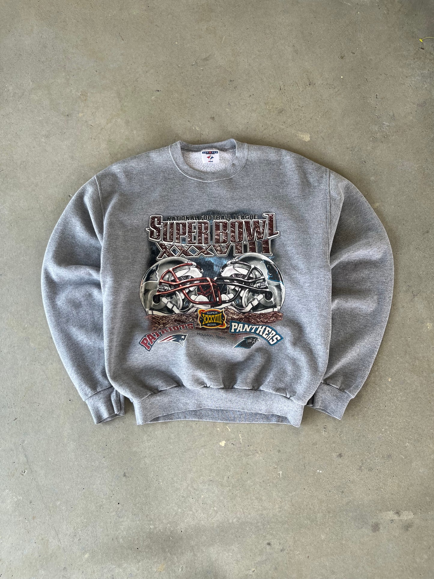 2004 Panthers vs. Patriots NFL Super bowl Helmets Crewneck [M]