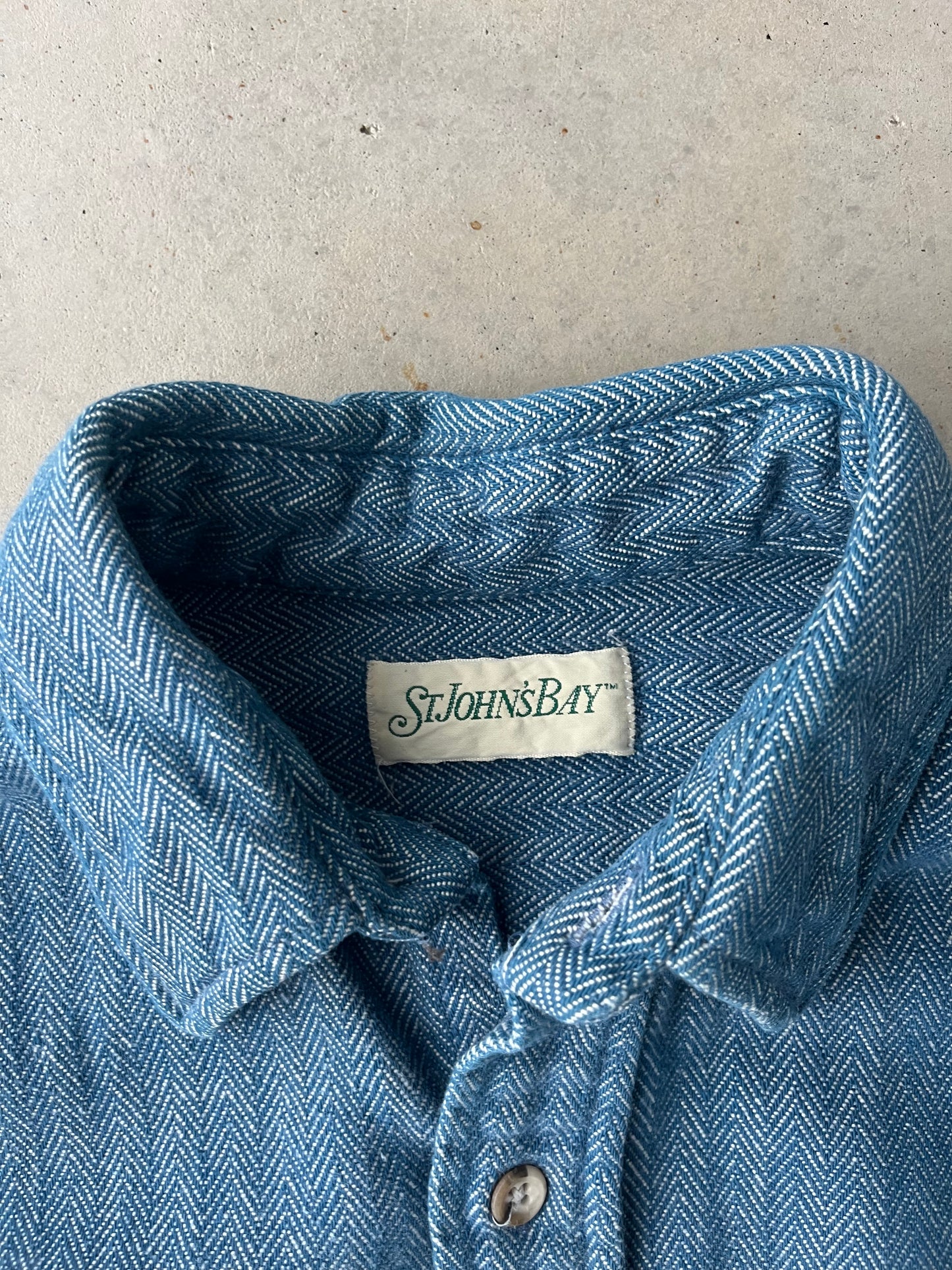 90s St. John’s Bay Button Up [L]