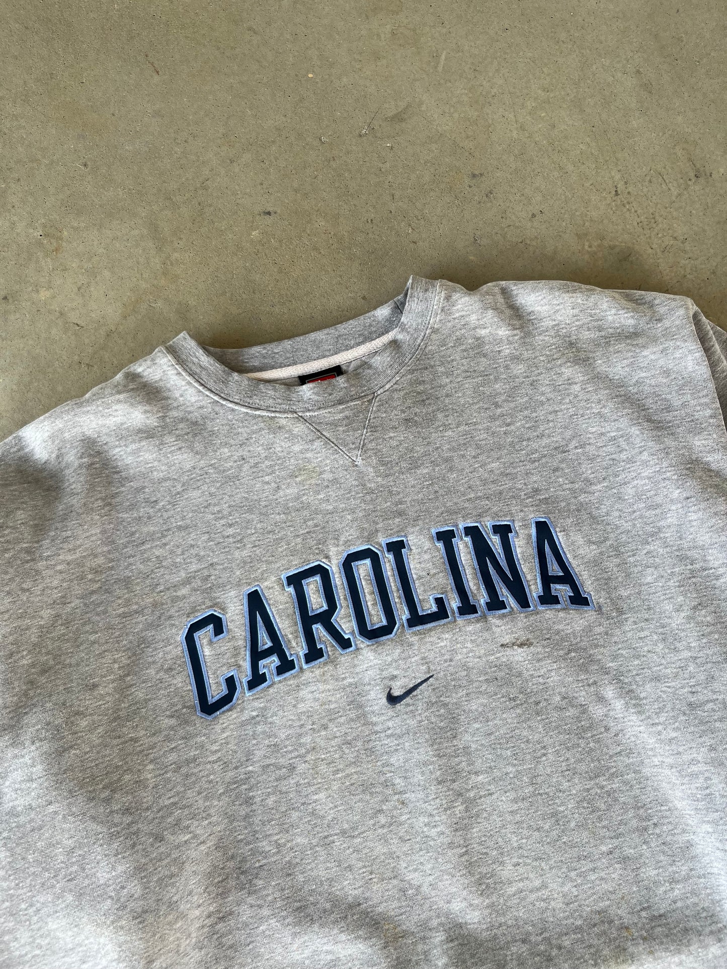 00’s University of North Carolina Tarheels Nike Team Sport Crewneck [XXL]