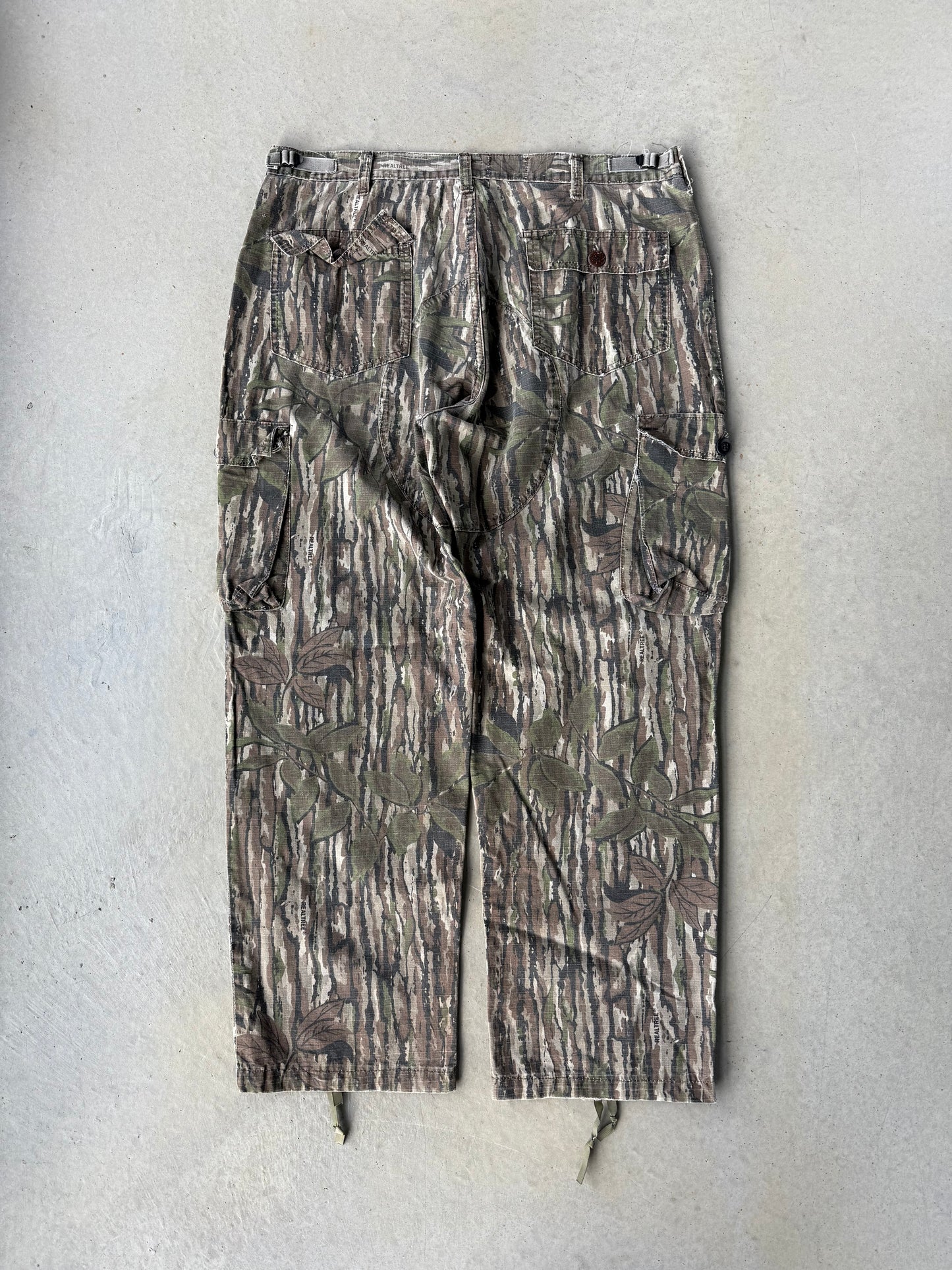 90’s Realtree Camo Pants [38x30]