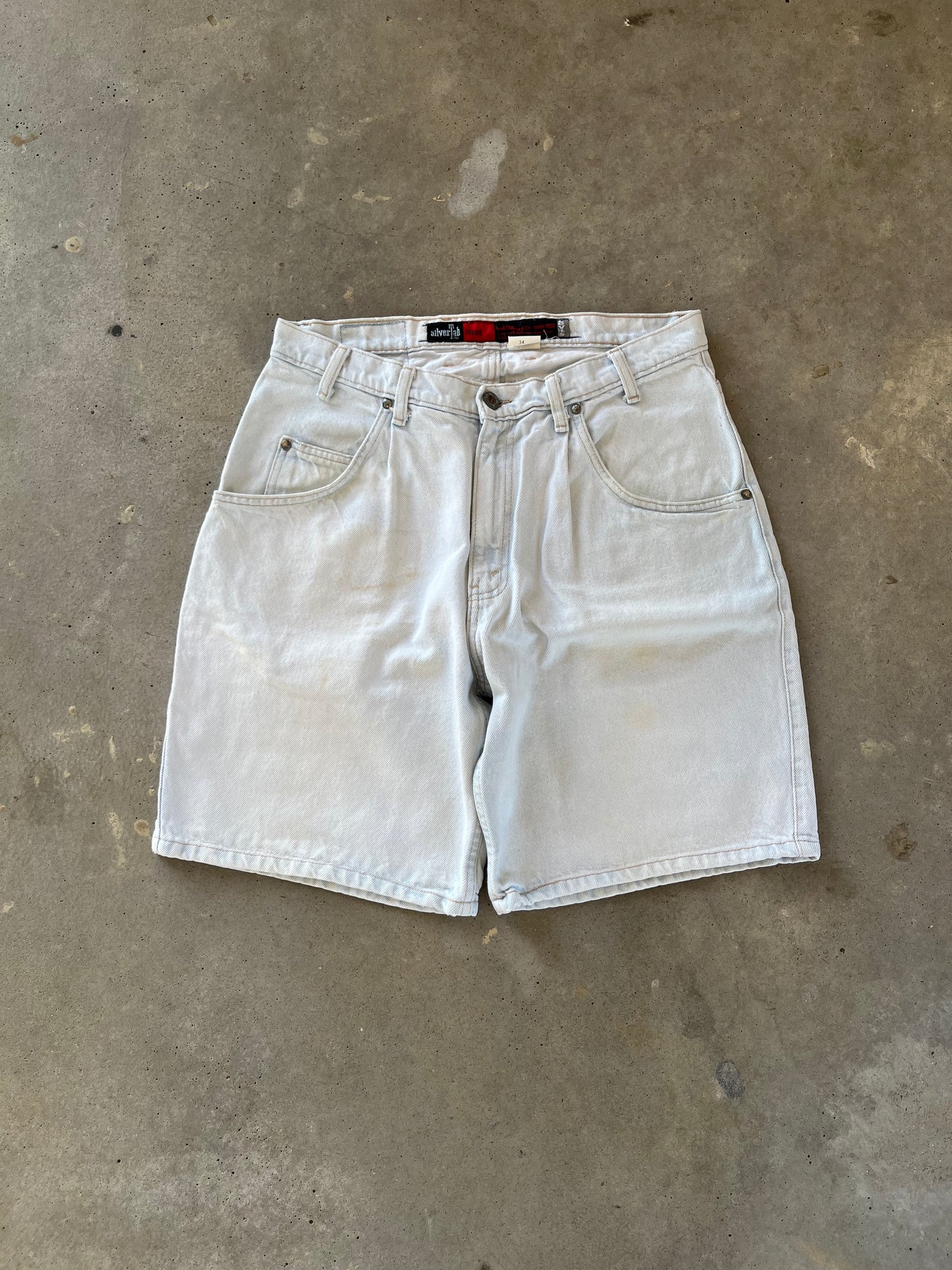 90’s Levi’s Silvertab Loose Fit Shorts [32]