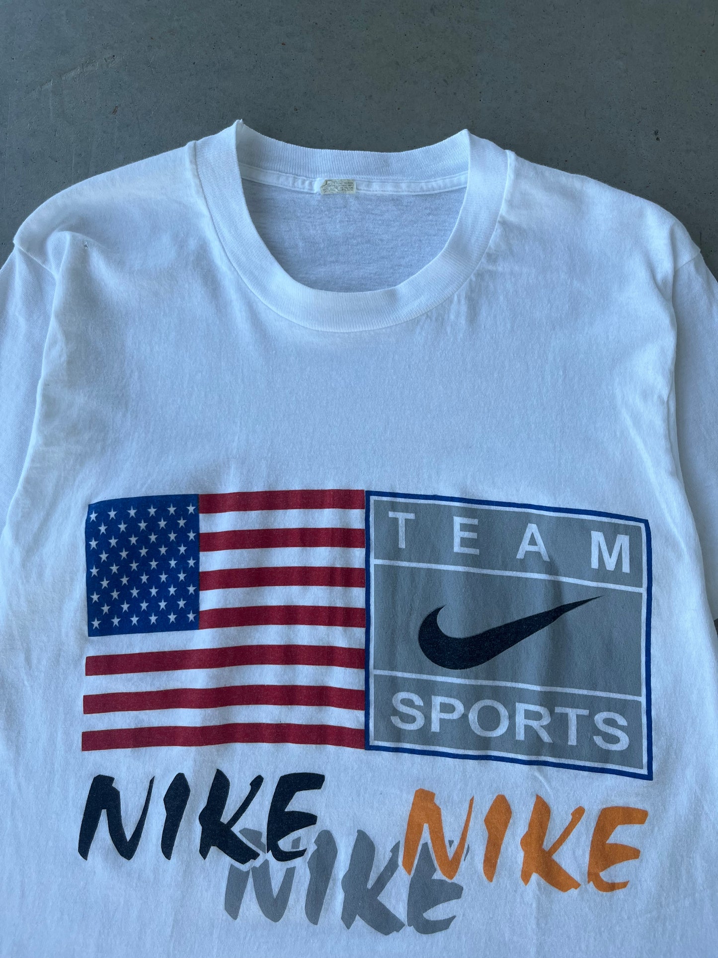 90s Nike Team Sport Bootleg T-Shirt [L]