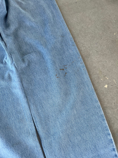 90’s Levi’s 550 Light Wash Jeans [33x33]
