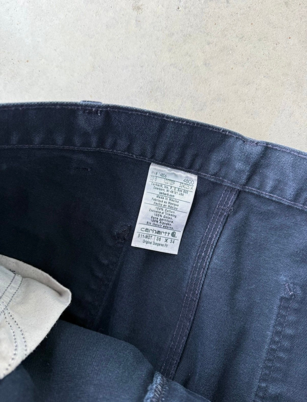 00’s Carhartt Navy Blue Work Pants [36x31]