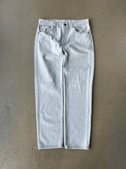 90’s Levi’s 505 Light Wash Jeans [34x30]