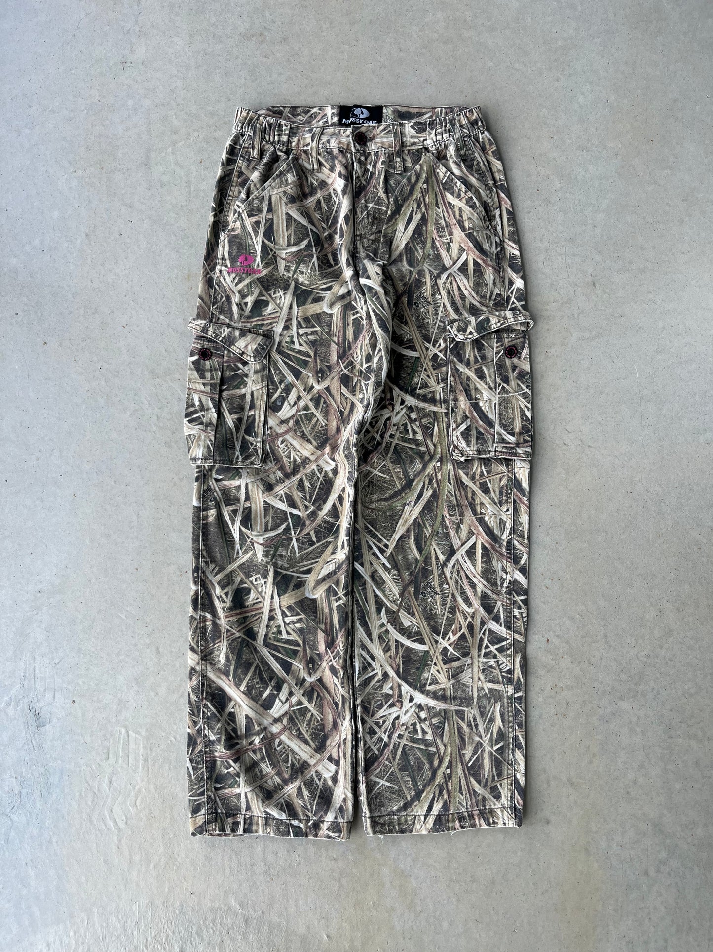 00’s Women’s Mossy Oak Camo Pants [12]