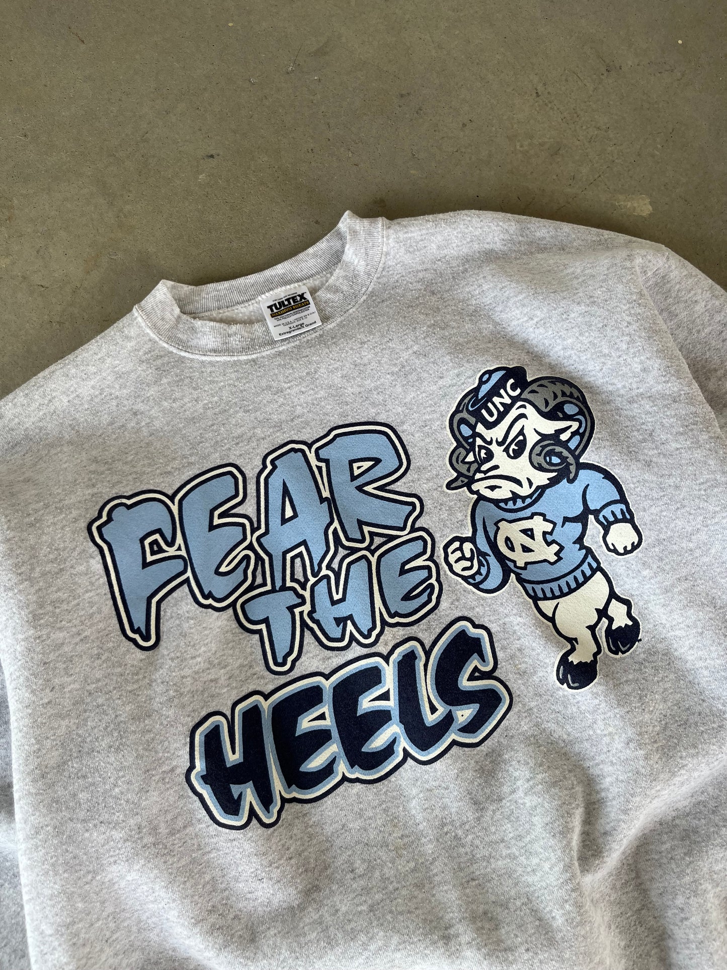 90’s UNC Tarheels “Fear the Heels” Crewneck [L]