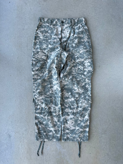 00’s Digital Camo Military Pants [34x33]