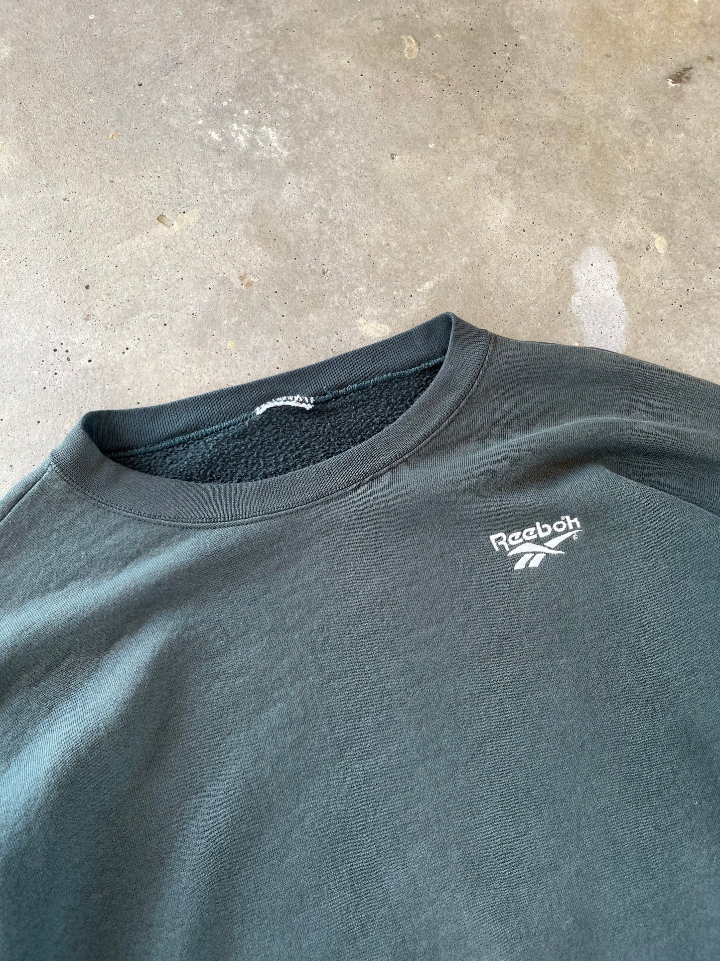 90’s Sun Faded Reebok Crewneck [XXL]