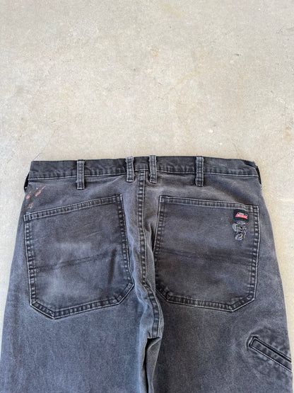 00’s Black Dickies Carpenter Pants [34x28]