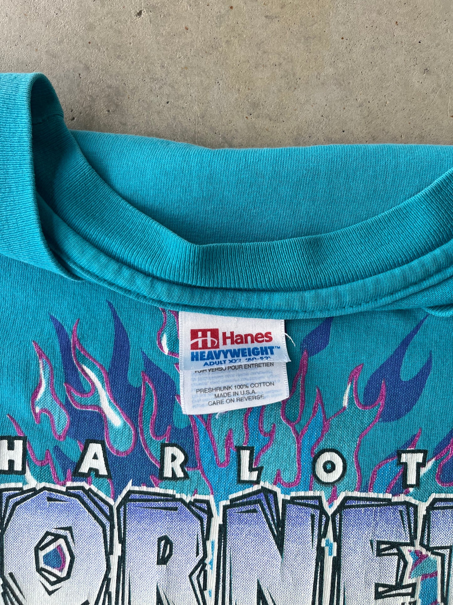 1995 Charlotte Hornets Flames T Shirt [XL]