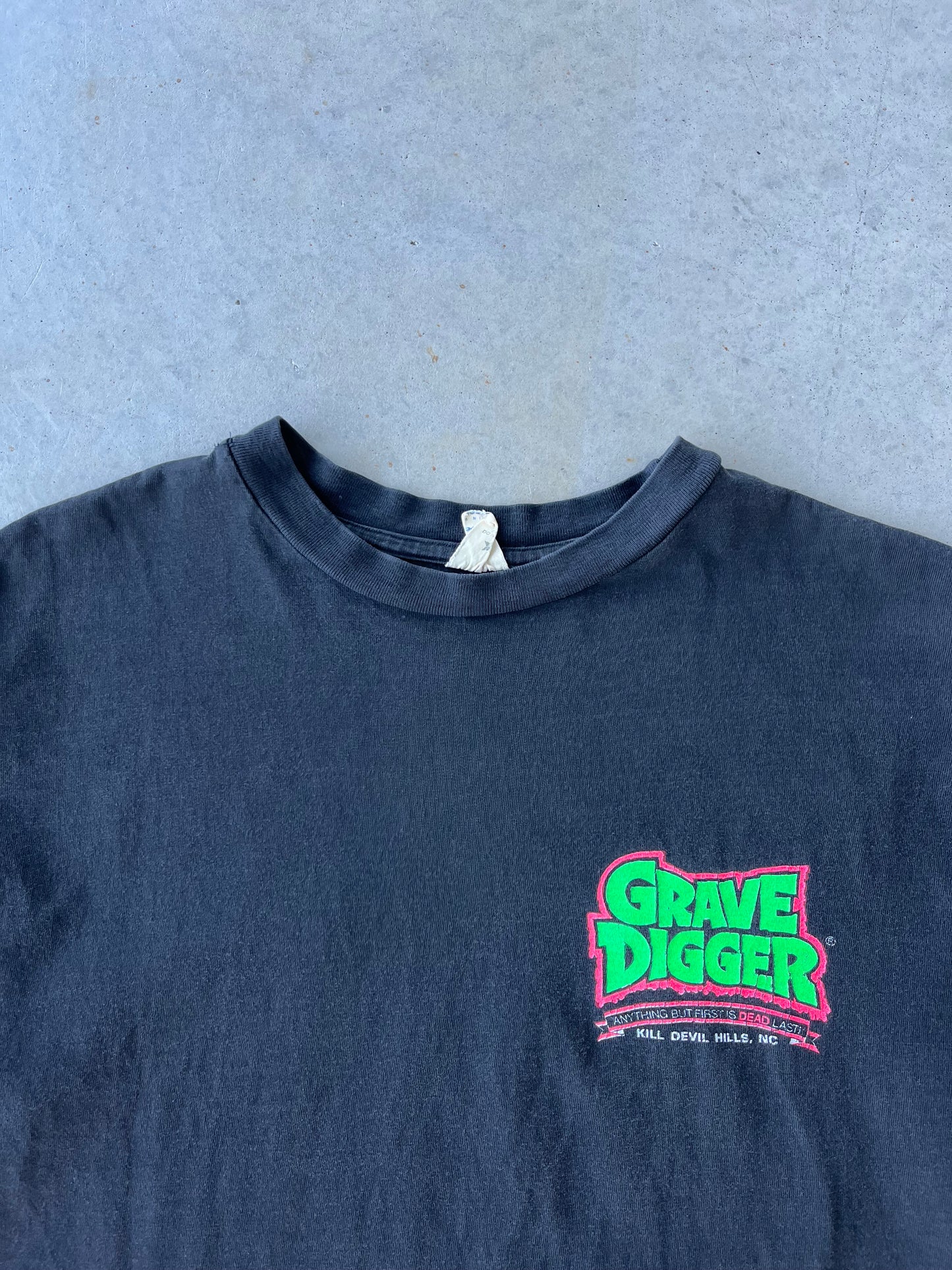 90s Grave Digger Monster Truck Tee [XL]