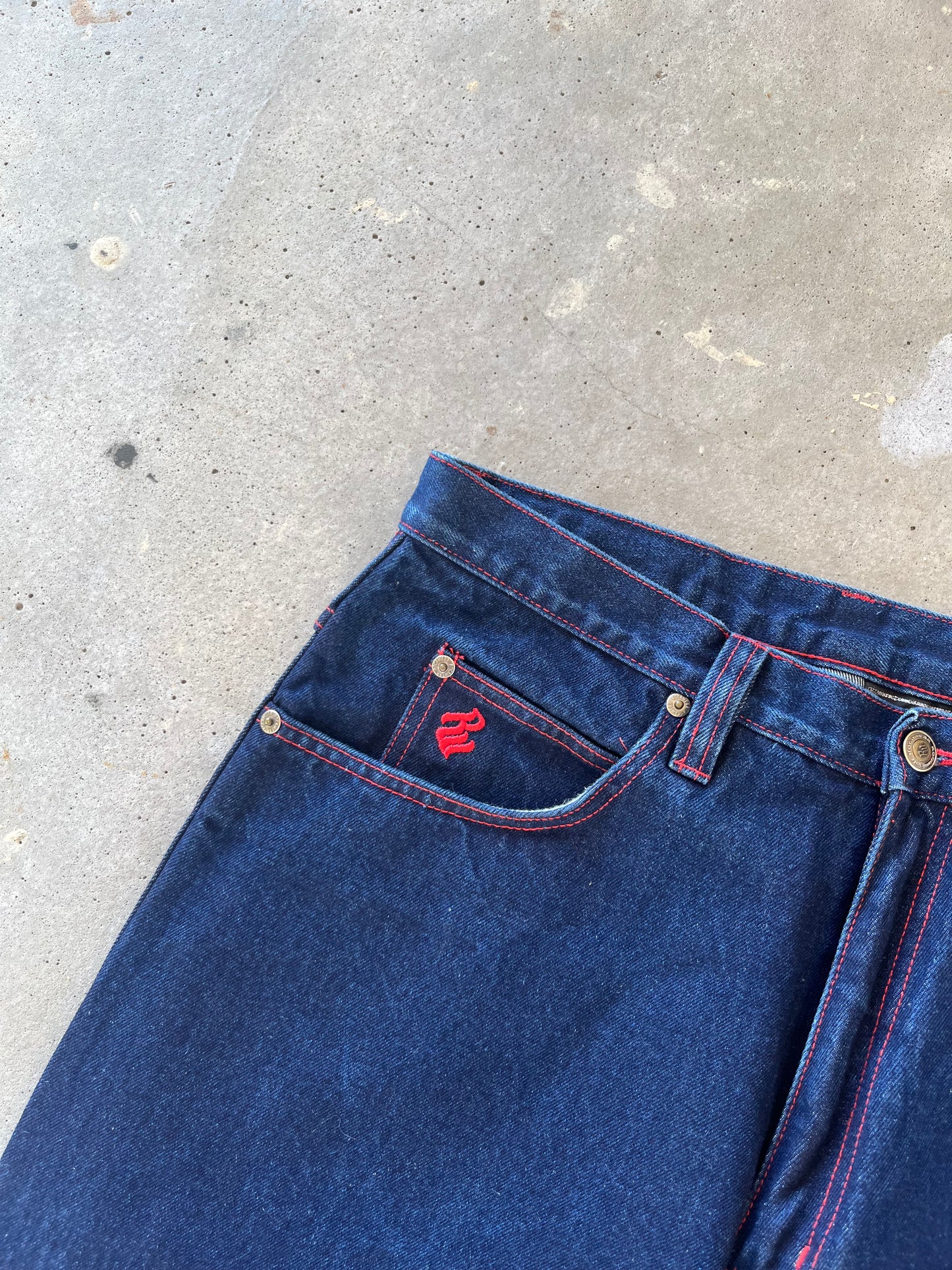 Y2K Roca Wear Embroidered Baggy Denim Shorts [36]