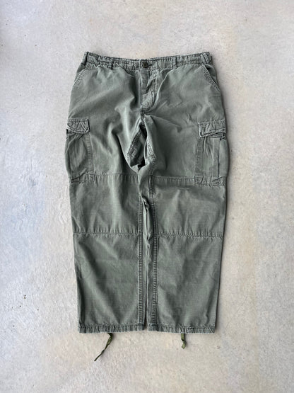 90’s Military Green Army Cargo Pants [36x28]