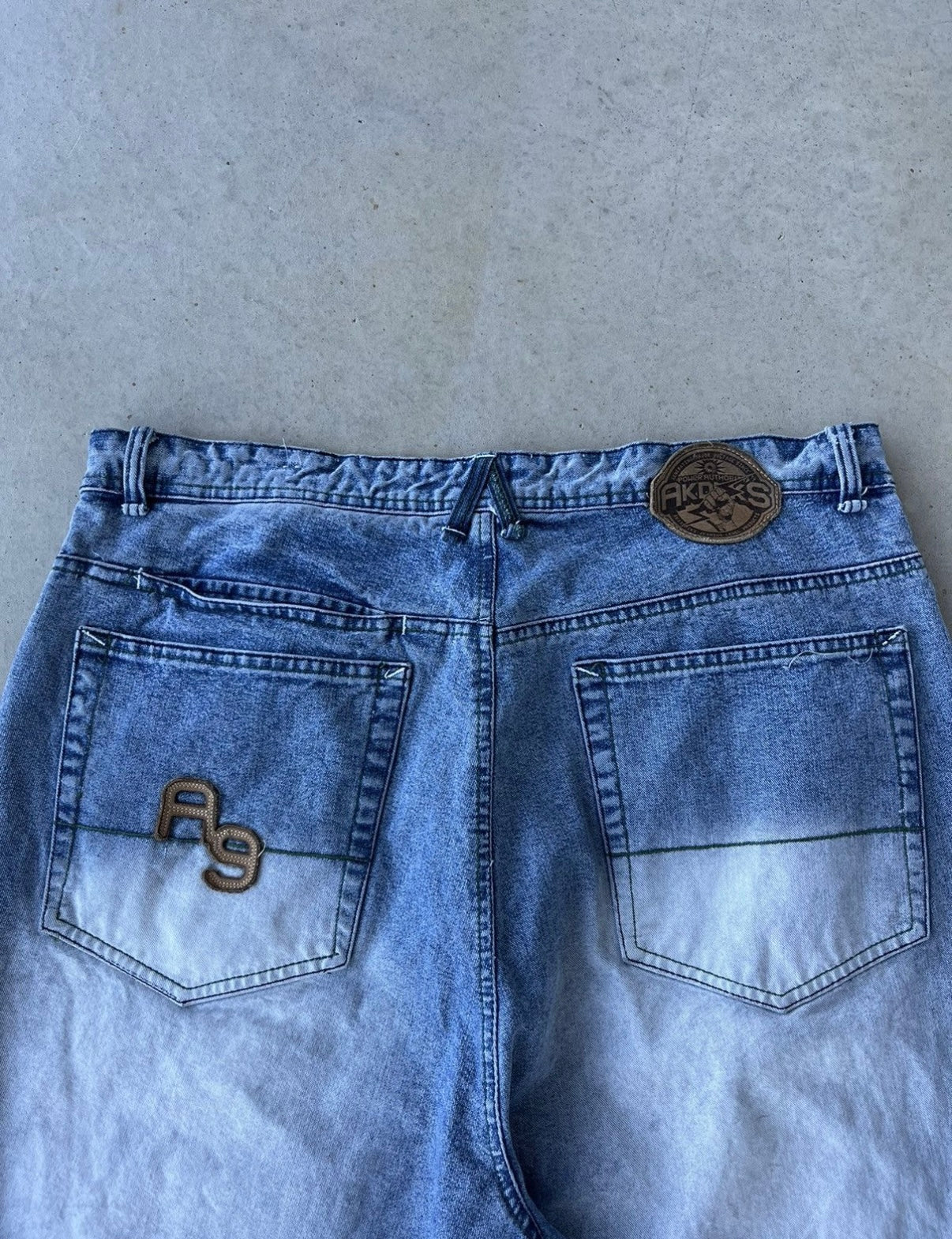 Y2K Akademiks Baggy Denim Jean Shorts [38]