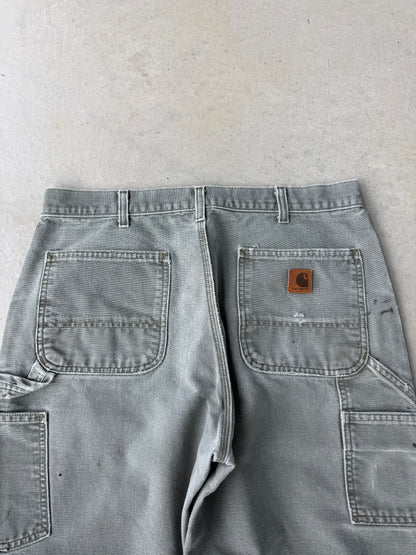 90’s Carhartt Faded Green Work Pants [35x30]