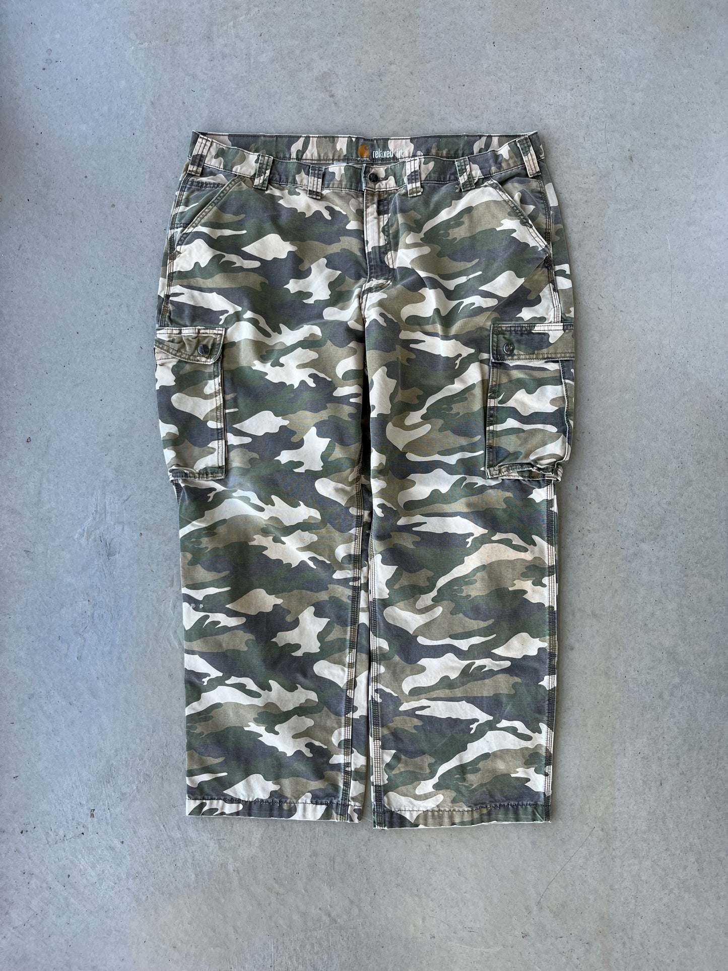 00’s Carhartt Woodland Camo Pants [44x30]